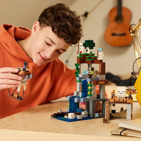 LEGO Minecraft Ghast Station για 9+ Ετών 754τμχ