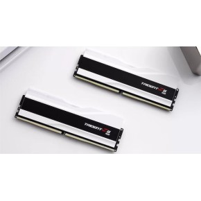 G.Skill Trident Z5 RGB DDR5 64GB RAM με 2x32GB Modules και Ταχύτητα 6000 για Desktop