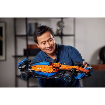 Lego Technic Mclaren Formula 1 Race για 18+ Ετών