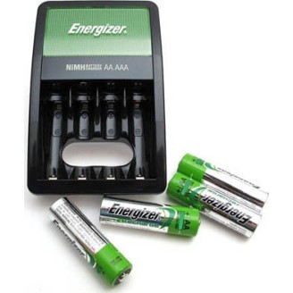 Energizer ACCU Recharge Maxi Φορτιστής 4 Μπαταριών Ni-MH Μεγέθους AA/AAA Σετ με 4x AA 2000mAh