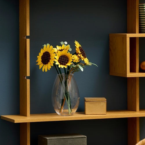 LEGO Botanical Collection Sunflower Bouquet για 18+ Ετών 686τμχ