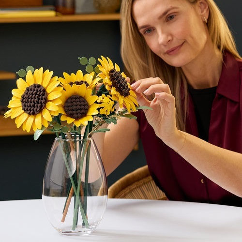 LEGO Botanical Collection Sunflower Bouquet για 18+ Ετών 686τμχ
