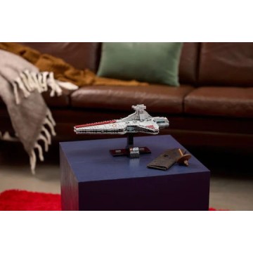 LEGO Star Wars Venator-Class Attack Cruiser™ για 18+ Ετών 643τμχ