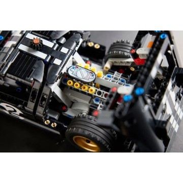 LEGO Technic 1966 Ford GT40 MKII Race Car για 18+ Ετών 793τμχ