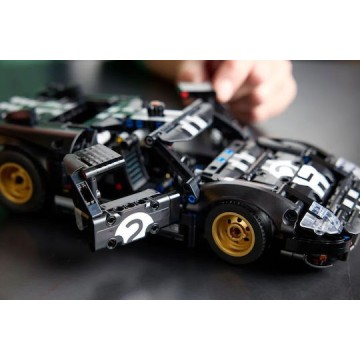 LEGO Technic 1966 Ford GT40 MKII Race Car για 18+ Ετών 793τμχ