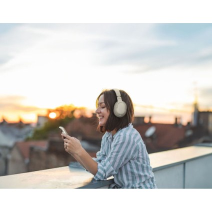 Belkin SoundForm Surround Ασύρματα / Ενσύρματα Over Ear Ακουστικά με 60 ώρες Λειτουργίας και Quick Charge Sand