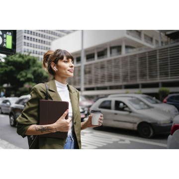 Belkin SoundForm Motion In-ear Bluetooth Handsfree Ακουστικά με Αντοχή στον Ιδρώτα και Θήκη Φόρτισης Λευκά