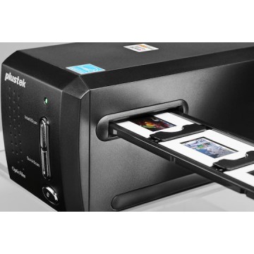 Plustek OpticFilm 8200i Ai Film Scanner