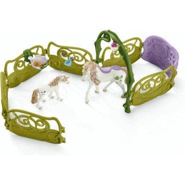 Schleich-S Glittering Flower House With Unicorns, Lake And Stable Bayala για 5-12 Ετών